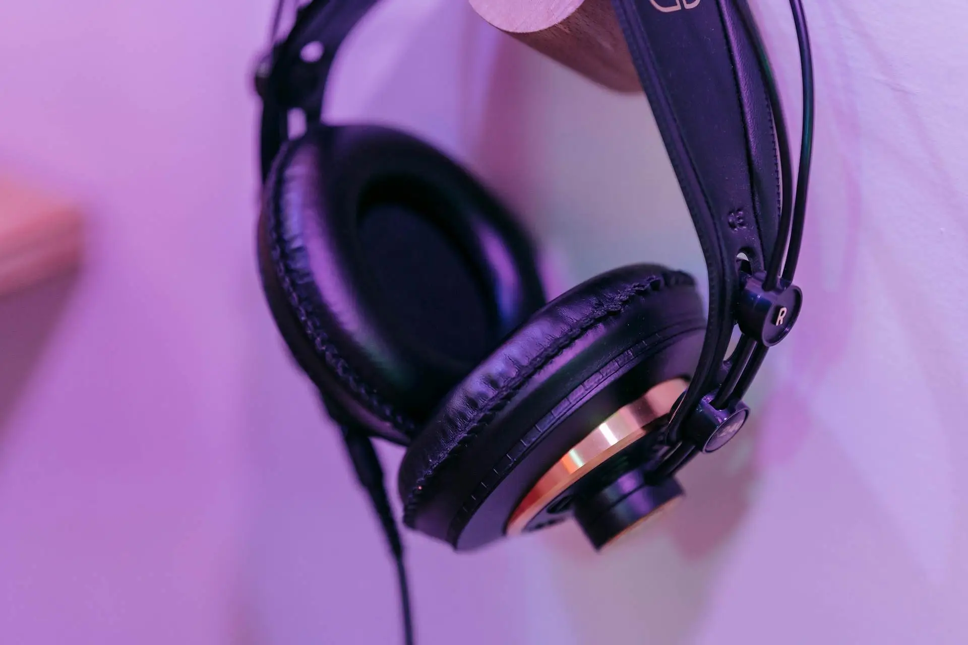 10,000 Artists Protest UK AI Copyright Law With Silent Album